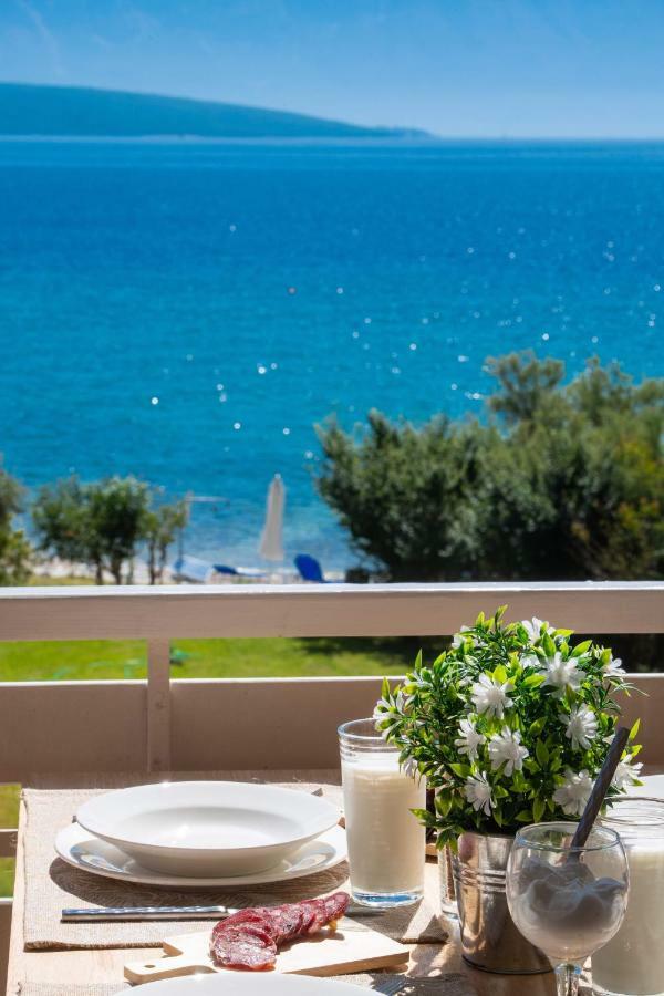 Ifi Sea House Daire Nikiana Dış mekan fotoğraf